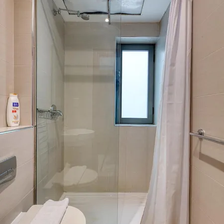 New! 1 Bedroom In The Heart Of St Julians Apartman *