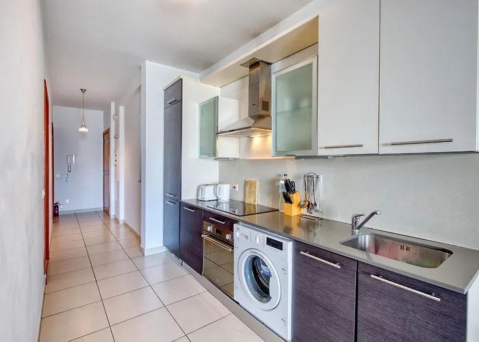 公寓 New! 1 Bedroom In The Heart Of St Julians Saint Julian's