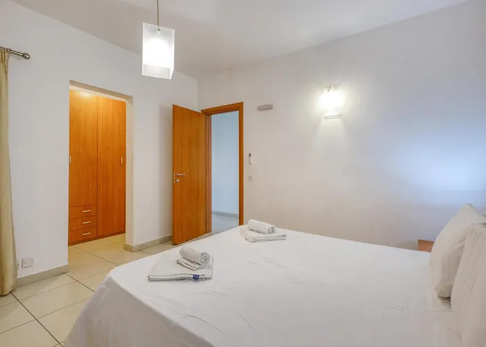 New! 1 Bedroom In The Heart Of St Julians * Saint Julian's